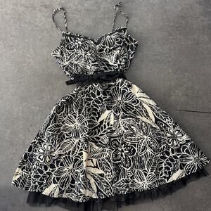 Vintage Y2k 90s City Triangles Floral Black White Tank Top Bow Fairy Dress Small